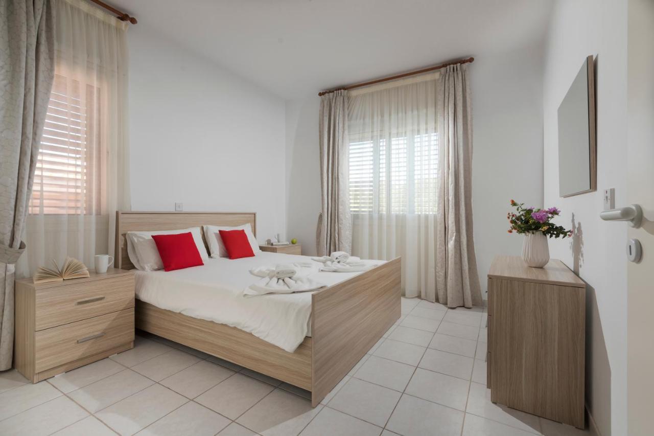 דירות Paphos Resitour - Limnaria Gardens מראה חיצוני תמונה