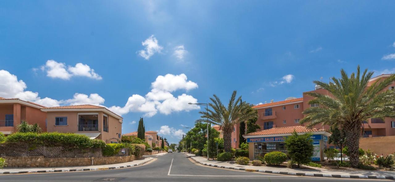 דירות Paphos Resitour - Limnaria Gardens מראה חיצוני תמונה
