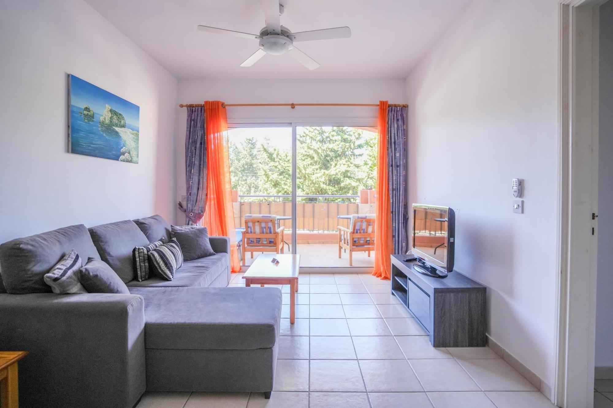 דירות Paphos Resitour - Limnaria Gardens מראה חיצוני תמונה