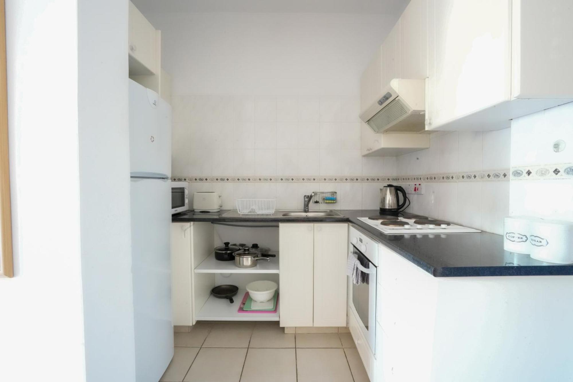 דירות Paphos Resitour - Limnaria Gardens מראה חיצוני תמונה