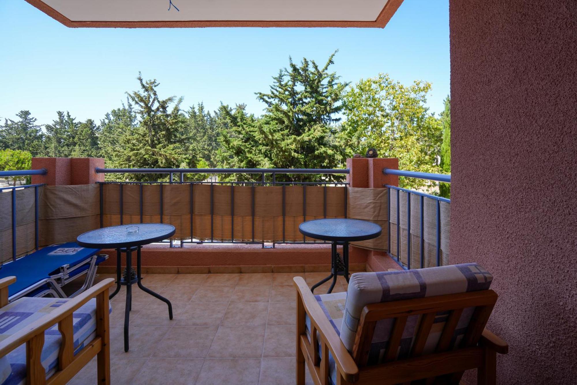 דירות Paphos Resitour - Limnaria Gardens מראה חיצוני תמונה